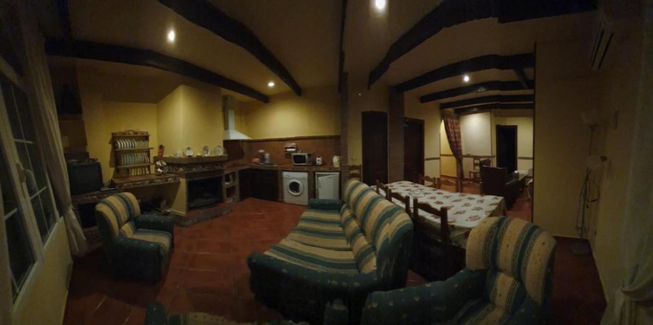 Monte Rosado Viviendas Vacacionales La Peza Extérieur photo
